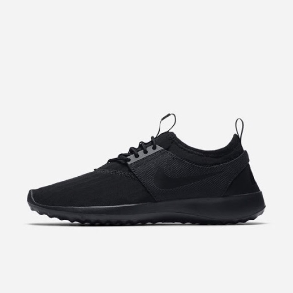 Nike - All Black - Juvenate Sneaker
